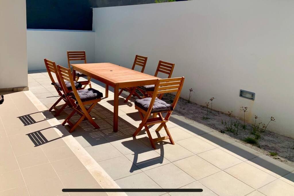 New And Modern 3 Bedroom Villa With Private Heated Pool Near Nazare São Martinho do Porto Zewnętrze zdjęcie