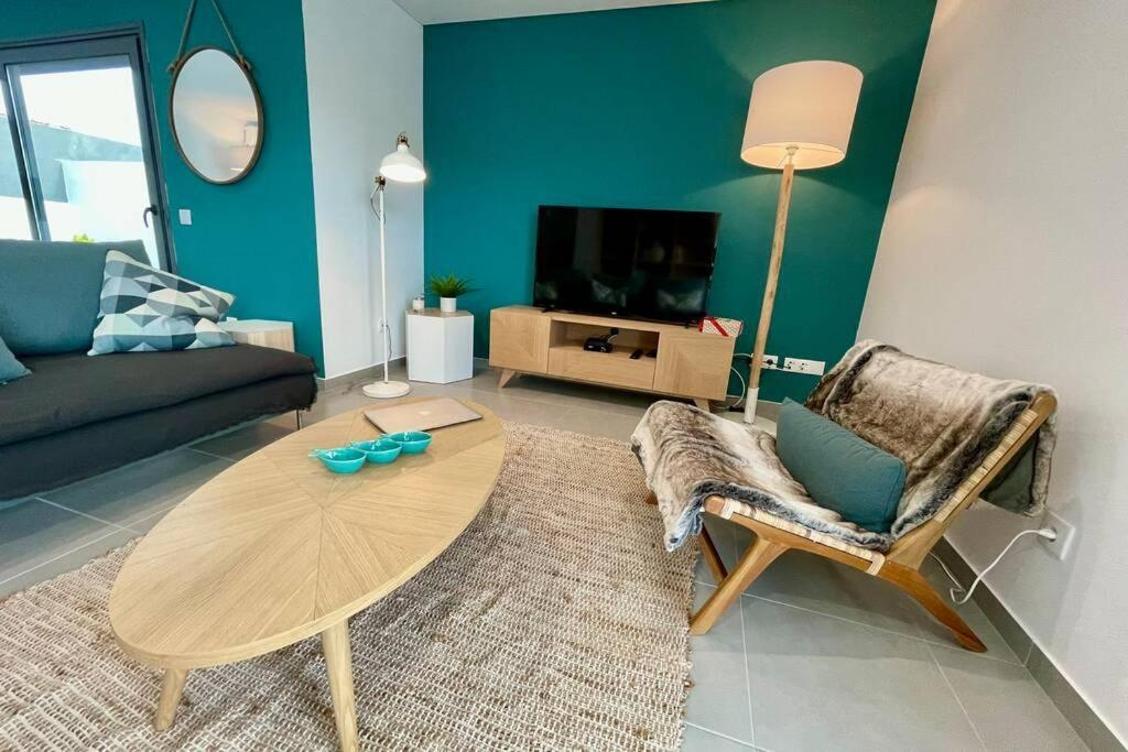 New And Modern 3 Bedroom Villa With Private Heated Pool Near Nazare São Martinho do Porto Zewnętrze zdjęcie