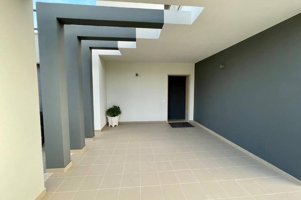 New And Modern 3 Bedroom Villa With Private Heated Pool Near Nazare São Martinho do Porto Zewnętrze zdjęcie